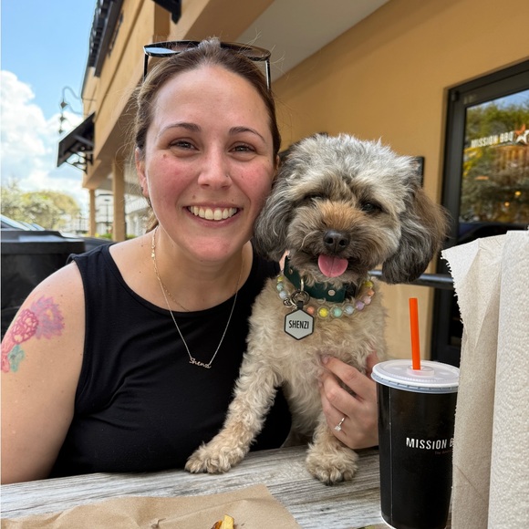 Meet your Posher, Brandy - Picture 2 of 10